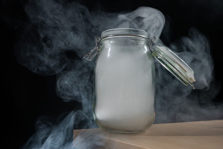 Чӣ тавр ба таври дуруст қанораҳо ва сарпӯшҳоро барои консервкунӣ стерилизатсия кардан лозим аст